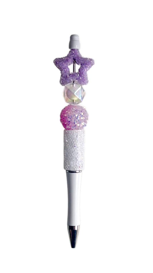 Stylo étoile en sucre violet et perles blanches